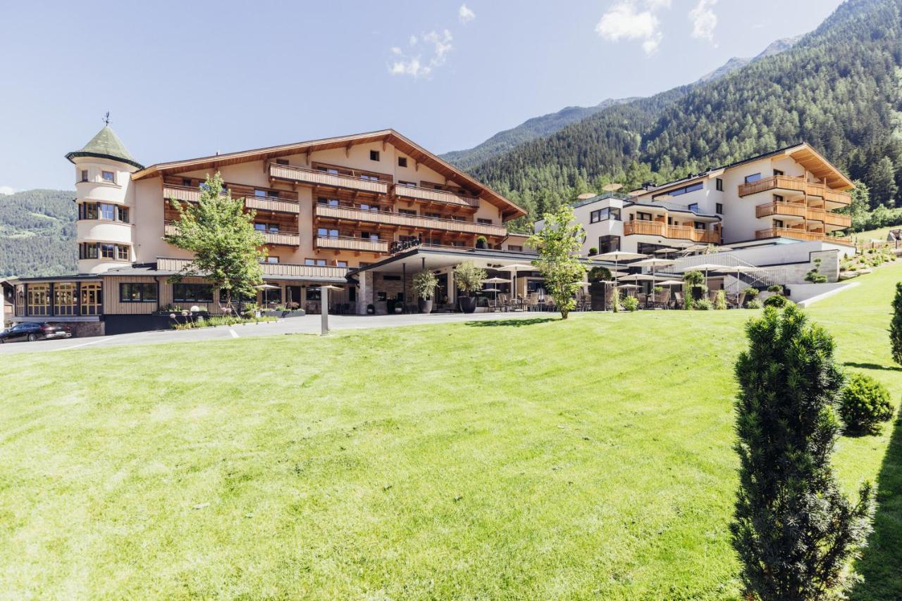 Hotel Habicher Hof 4 Oetz Exterior photo