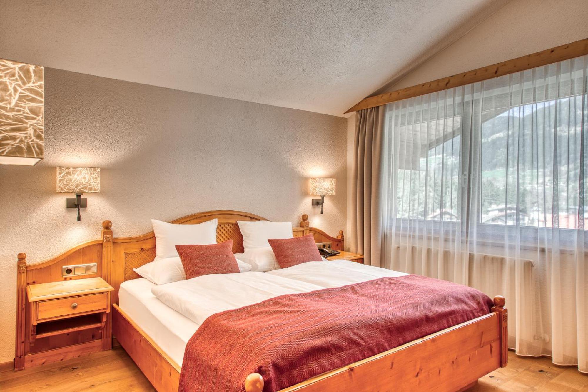 Hotel Habicher Hof 4 Oetz Room photo